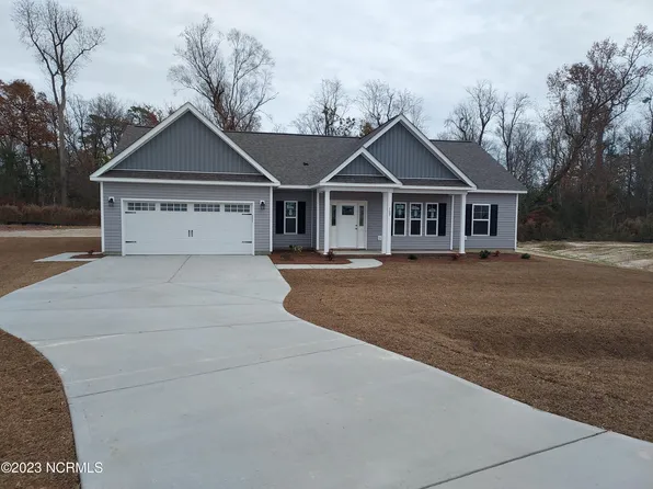 709 Plowshare Court, Maysville, NC 28555