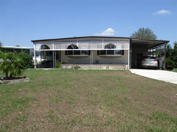 3732 Muller Dr, Zephyrhills, FL 33540