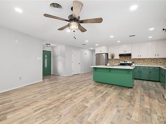 2nd image of 2316 W Palm Cir