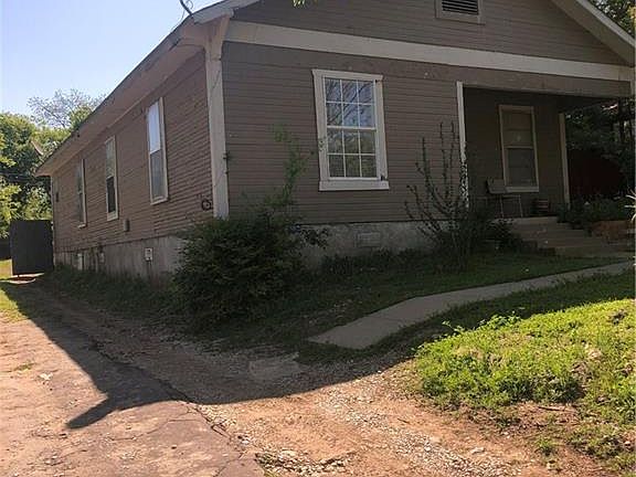 3rd image of 2516 Lincoln Ave