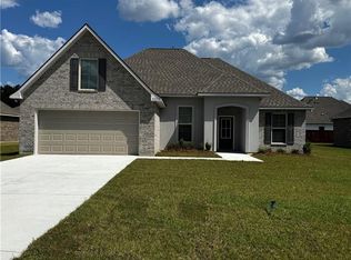 42242 Blue Bay Dr, Ponchatoula, LA 70454