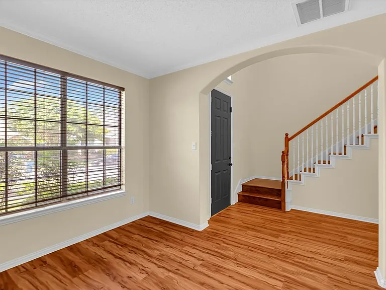 2023 Lairds Dr — Photo 11
