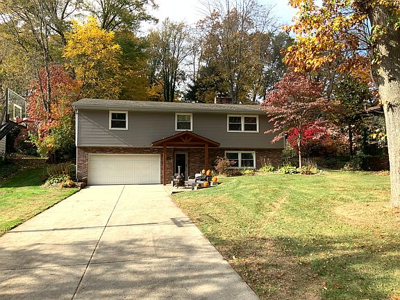 3rd image of 3766 Chesterfield Dr