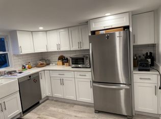 2 Oak St #B, Westport, CT 06880