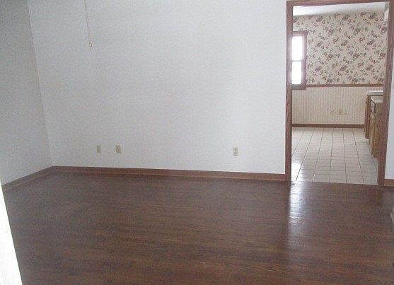 2nd image of 321 Atwood Ave