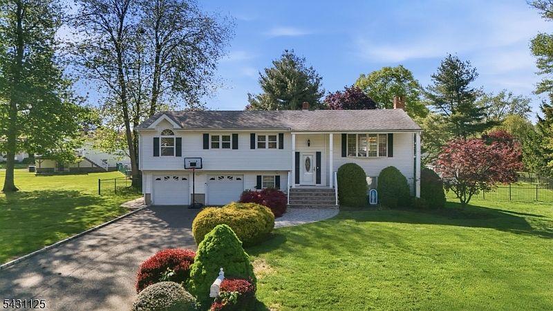 1st image of 31 Fox Hill Rd