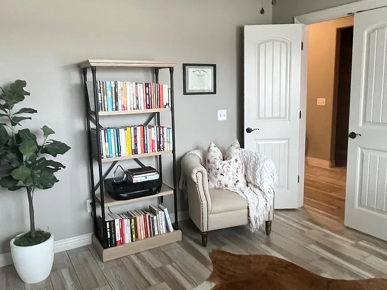 800 NW 64th Ave — Photo 10