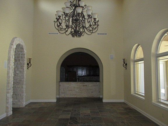 5th image of 1901 El Mileno Dr