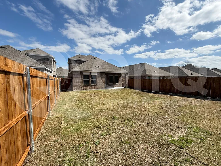 2014 Lostwood Dr — Photo 25