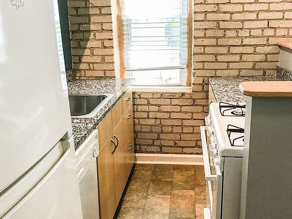 4th image of 606 E 15th St #606-34R-34