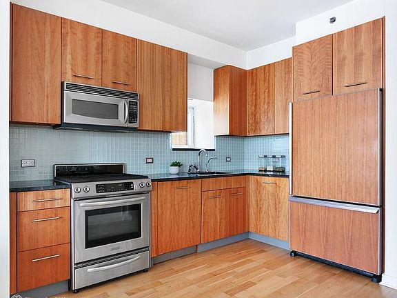4th image of 11 E 29th St APT 23C