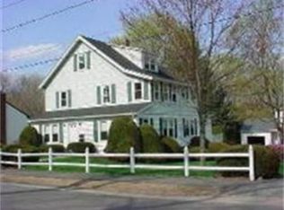 59 Pleasant St #2, Wellesley, MA 02482