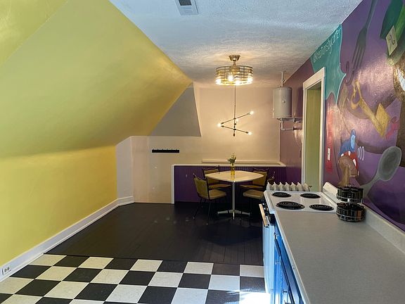 3rd image of 4321 Floral Ave APT 3
