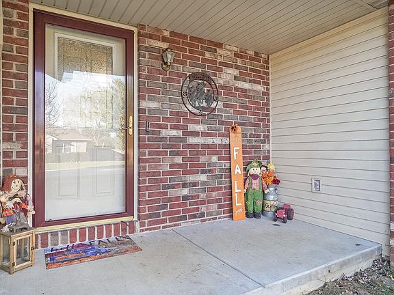 4th image of 192 Bradley Ct