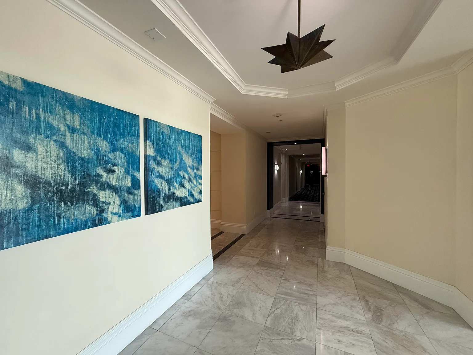 2 bed, 2.0 bath, 1130 sqft, $4,500 — Photo 3