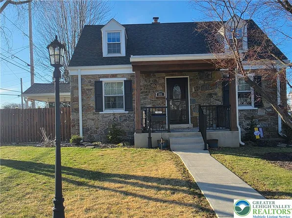 189 W Berger St, Emmaus, PA 18049