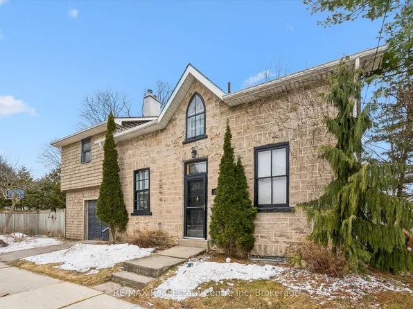 200 Saint George St E, Centre Wellington, ON N1M 1K4