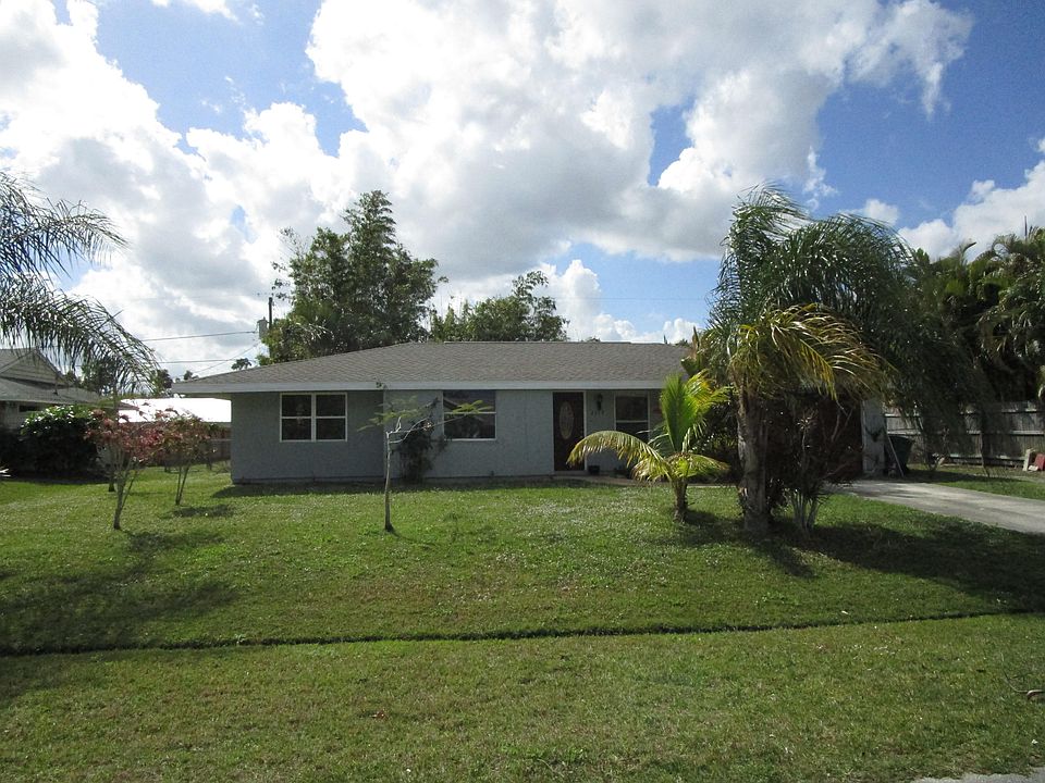 1st image of 2314 SE Holland St