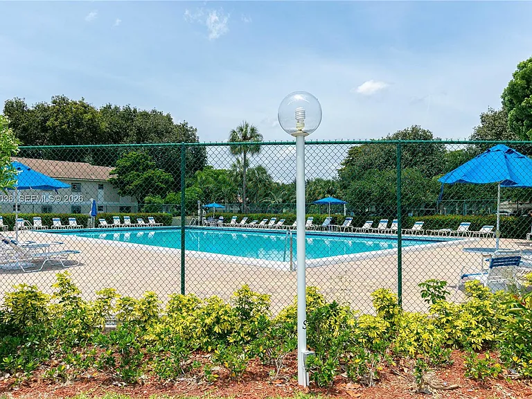 717 Gardens Dr #201 — Photo 31