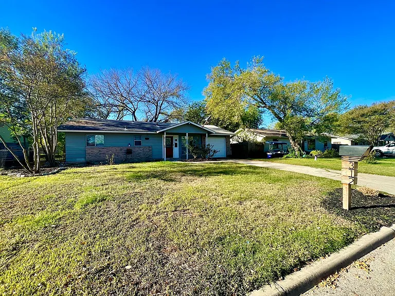 312 Magnolia Dr — Photo 16