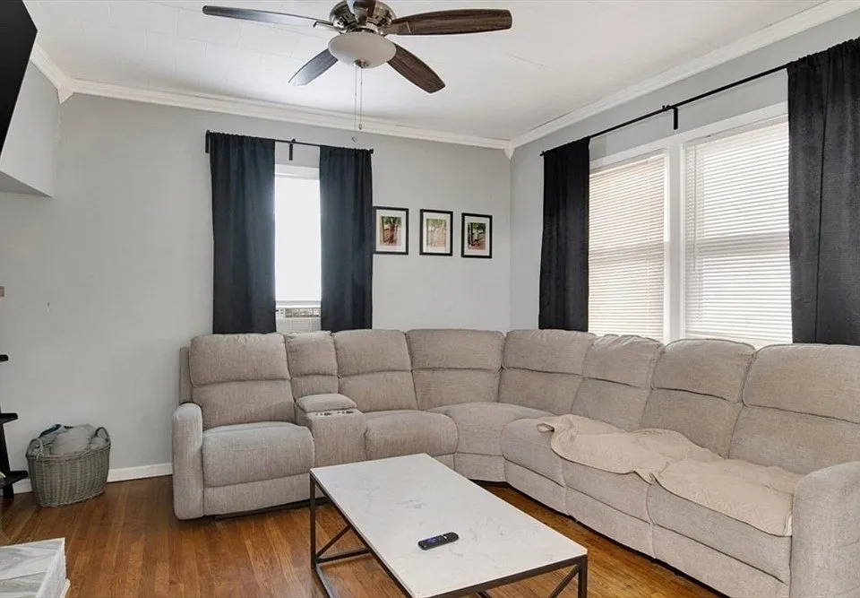 33-35 Hitchcock St #2