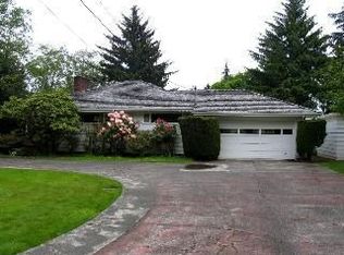 1984 N 12th St, Coos Bay, OR 97420