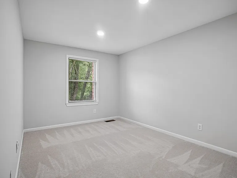 5128 Cliffhaven Dr — Photo 28