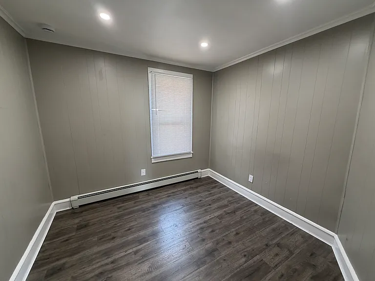 50 E 4th St #2 — Photo 6