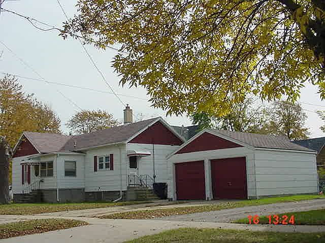 1st image of 700 S Erie St