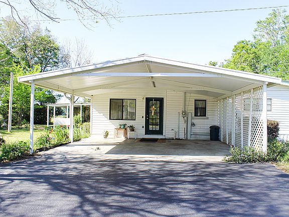 2nd image of 469 NE County Road 255