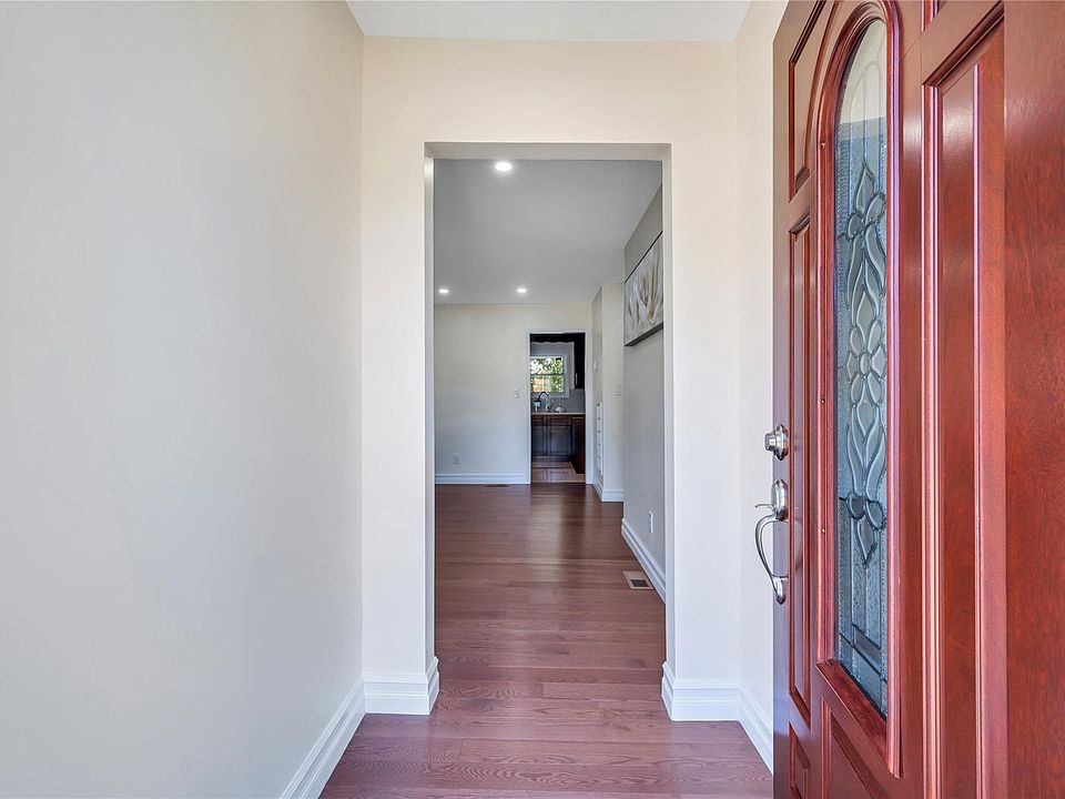 1st image of 13 Oakley Avenue