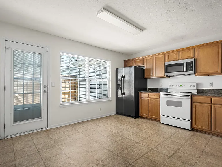 426 Arapaho Dr — Photo 15