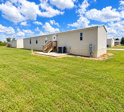 4th image of 437 Everest Rd Lot 3