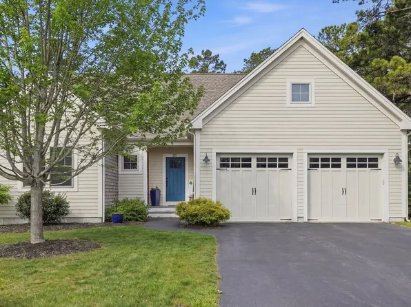 31 Inkberry Ln, Plymouth, MA 02360