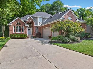 3830 Arlington Ave, Fort Gratiot, MI 48059