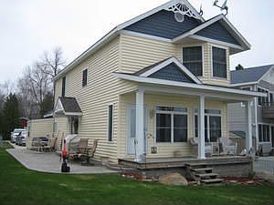 1st image of 1735 Lakeside Dr