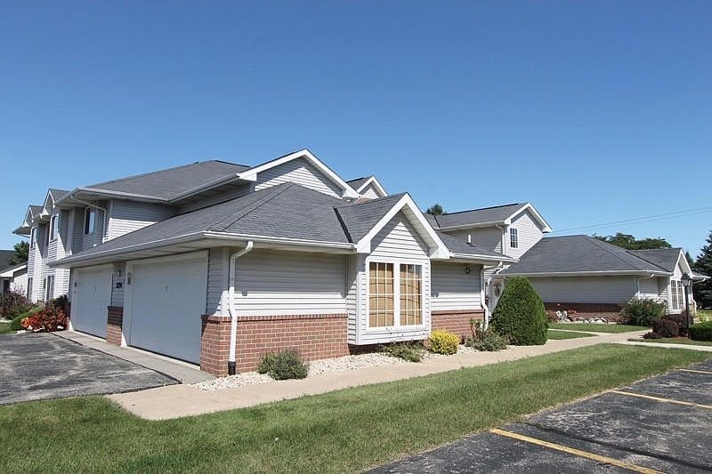 1st image of 1254 Village Centre Dr Unit 4