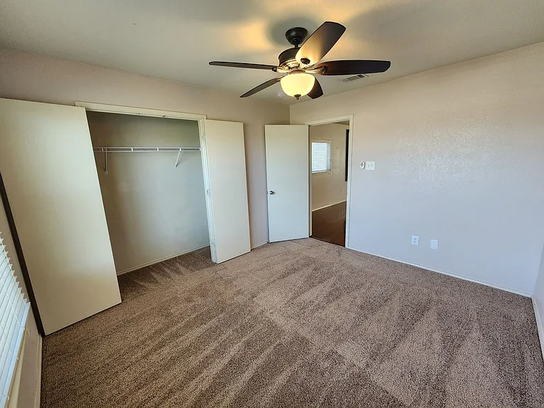 5709 Valley Stream Way — Photo 27