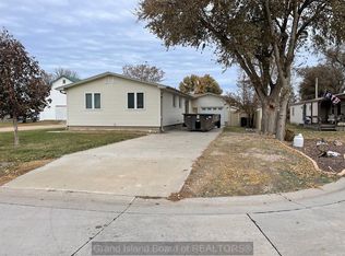 116 E Brooklyn Ave, Doniphan, NE 68832