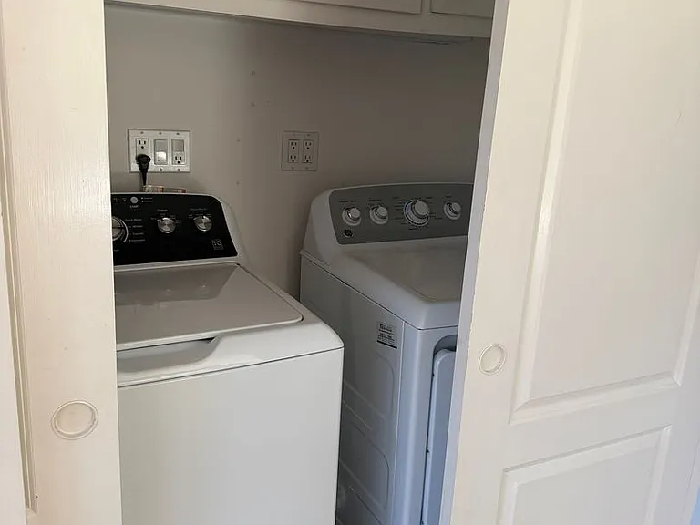 5447 Anselmo Ct — Photo 23