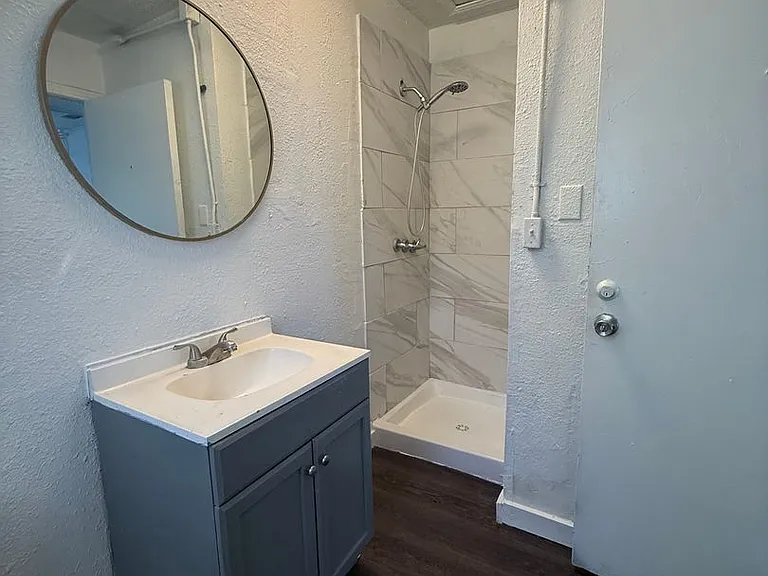 511 N 2nd St — Photo 7