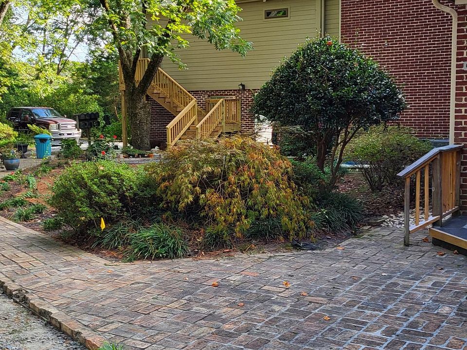 Angle view of front entrance of Unit I. Note the beautiful pecan tree