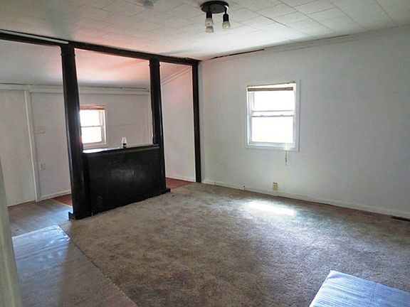 2nd image of 13878 Henry Street