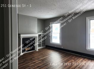 251 Genesee St APT 1, Lockport, NY 14094