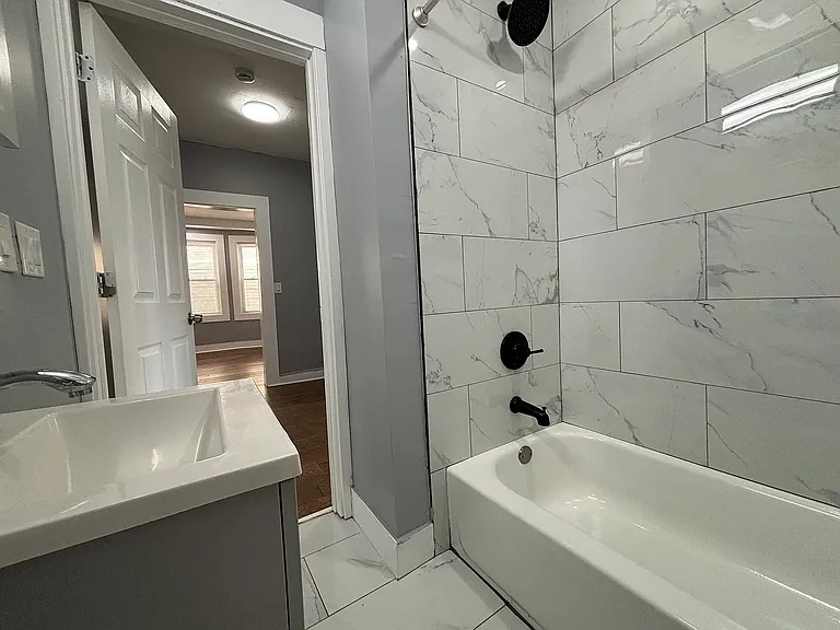 1561A1 Chapel St #1 — Photo 10