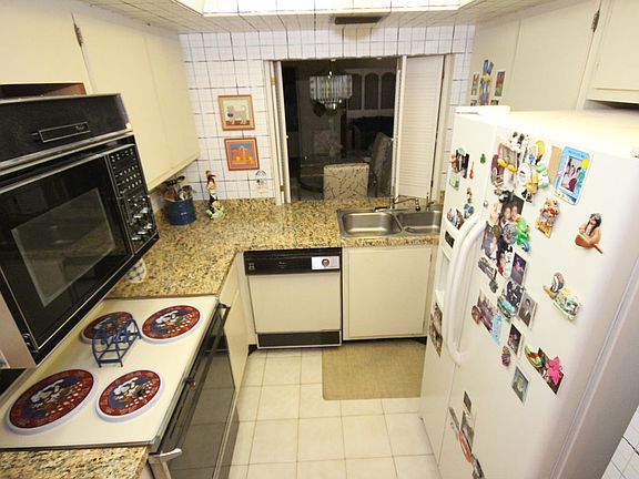 5th image of 2716 Carnation Ct
