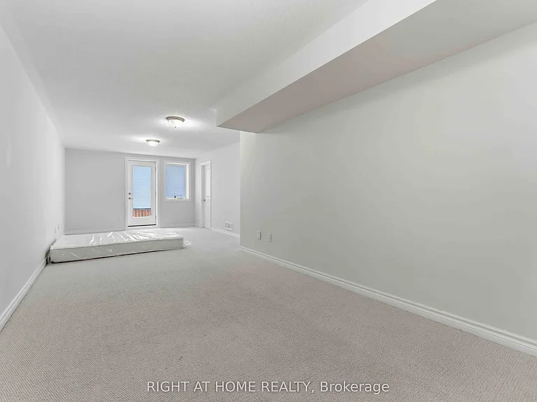 432 Meadowbreeze Dr — Photo 20