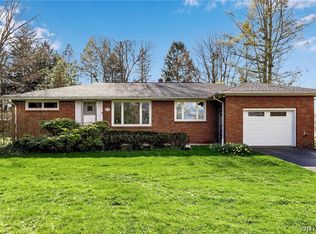 5070 Alexander Dr, Clarence, NY 14031