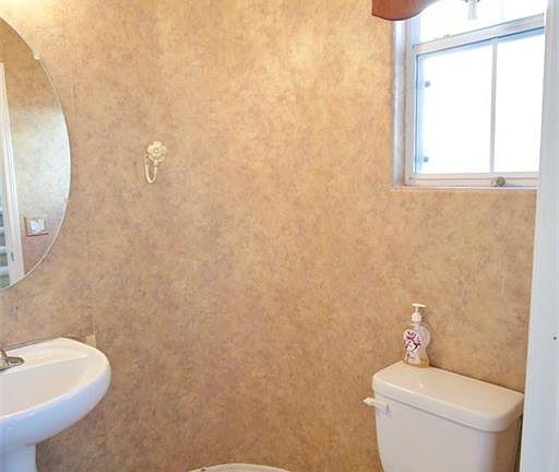 5th image of 10256 Bayhead Beach Ave