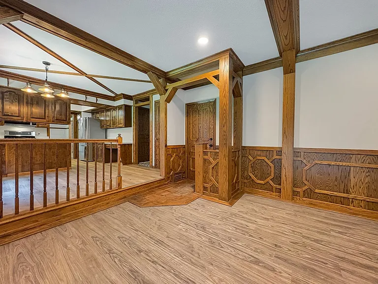 5674 Arthur St NE — Photo 16
